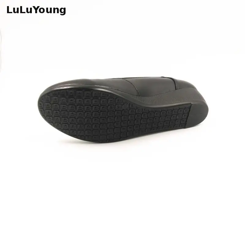 Женские туфли на плоской подошве с круглым носком | Обувь