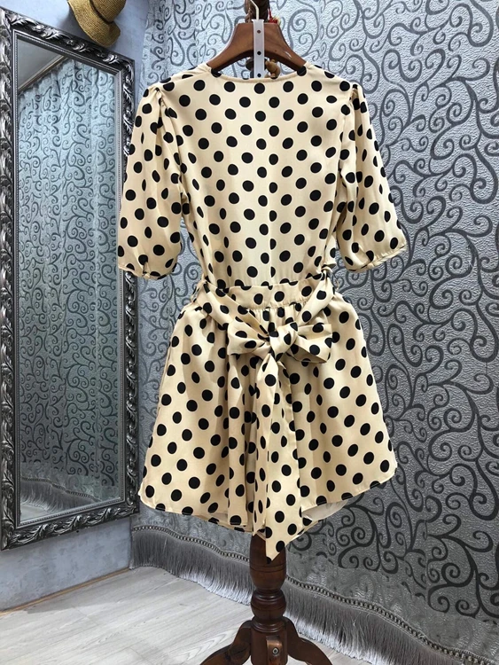 

2021 spring new women's V-neck open waist decorative polka dot printing casual color matching short sleeve Jumpsuit 305