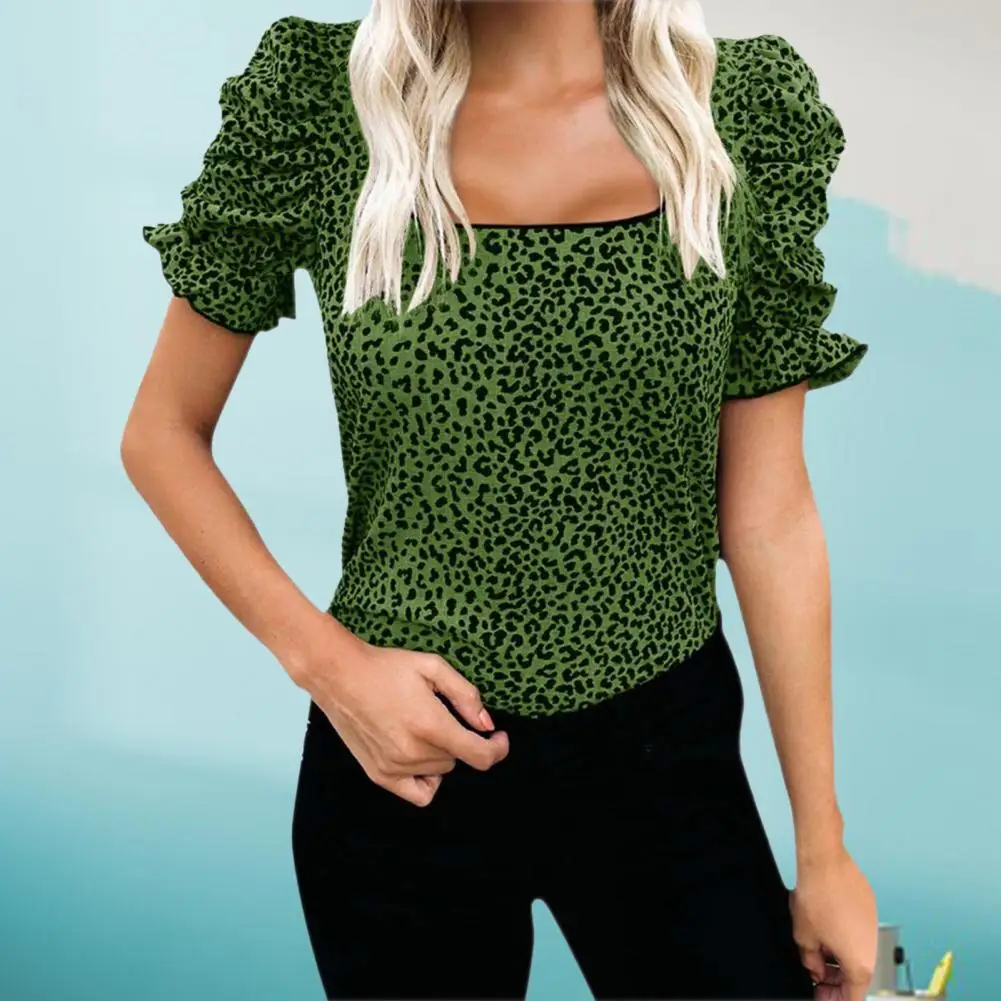 Женская футболка с коротким рукавом летняя свободная круглым вырезом оборками и