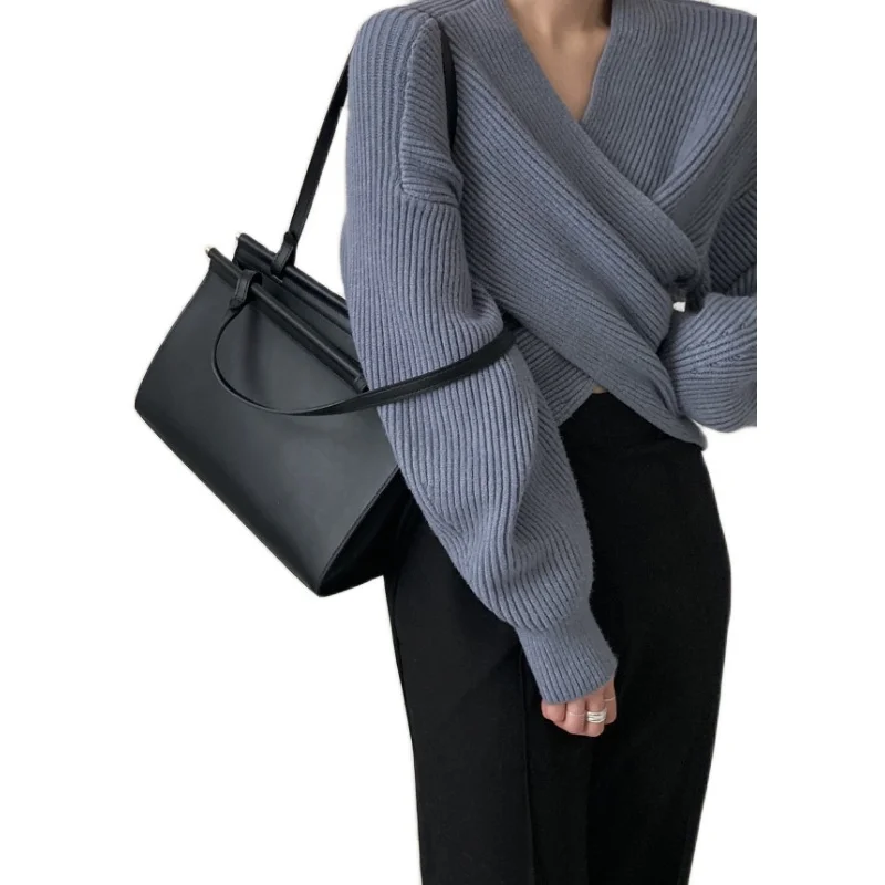 

Minimalist chic joker crossover v-neck sweater
