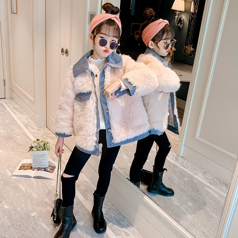 

Girls' jackets autumn and winter clothes Korean version of the 2020 new big children's fashionable denim wild stitching and cott