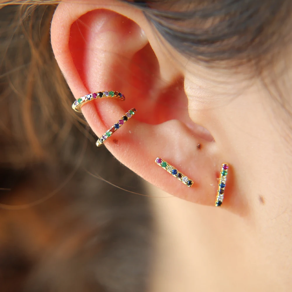 Разноцветные серьги с радужными Фианитами Золотые заполненные искусственными