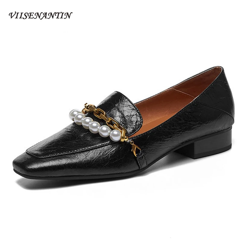 

Oil wax leather loafers 2021 new fashion pearl chain personality leather shoes square toe flat bottom four seasons single shoes