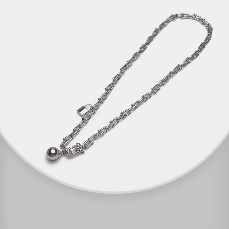 

Amorita boutique Fashion designer style small lock exaggerated necklace