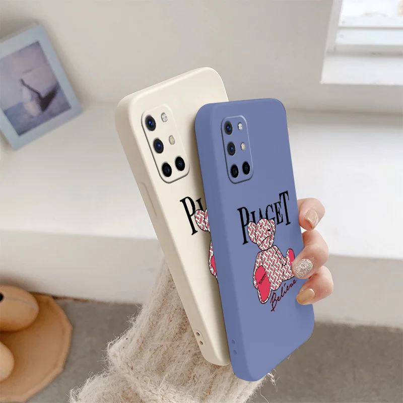 

Trendy Bear Liquid Slicone Soft Cover Oneplus 8t 9 9pro 9r pro Camera Lens Protection Ultra Thin Shockproof Phone Case Funda