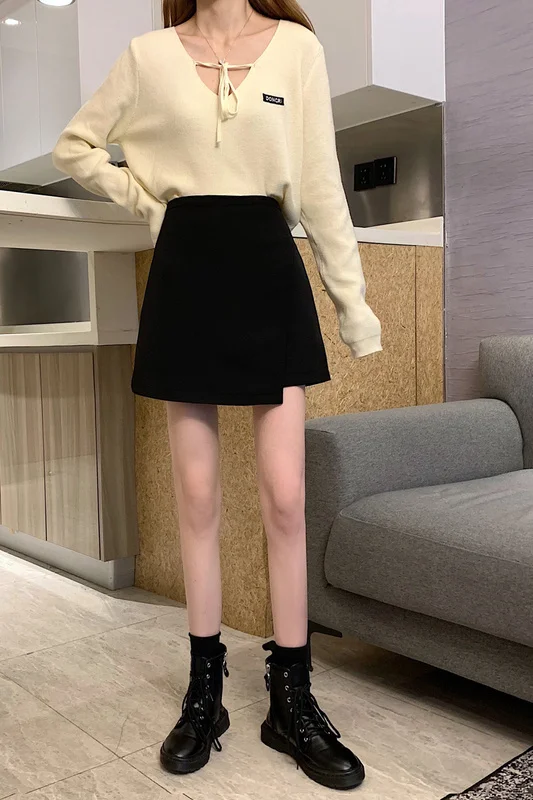 

Экономически выгодно, осень 2021, обтягивающий бедра и черный