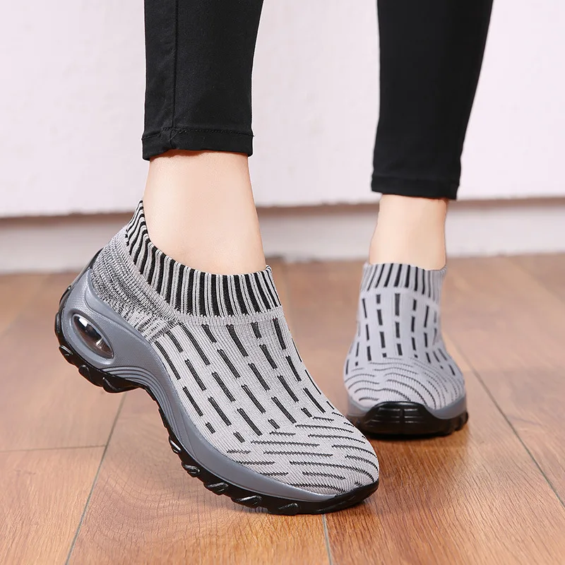 Spring Autumn Women Sock Shoes Sneakers Women Comfortable Breathable Shoes Wear-resistant Deodorant Ladies Footwear Hot Sale