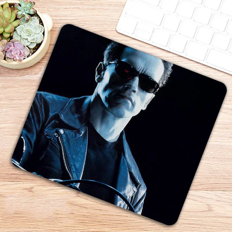 

Famous Movie Terminator Anti-Slip Laptop Computer PC Mice Mause Mat Gaming Gamer Game Mouse Pad DOTA LOL CF CS GO Mousepad