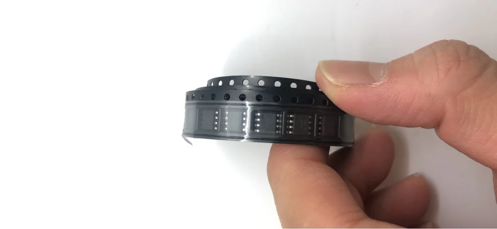 Новый оригинальный линейный чип управления постоянным током и напряжением HXNWS SOP8