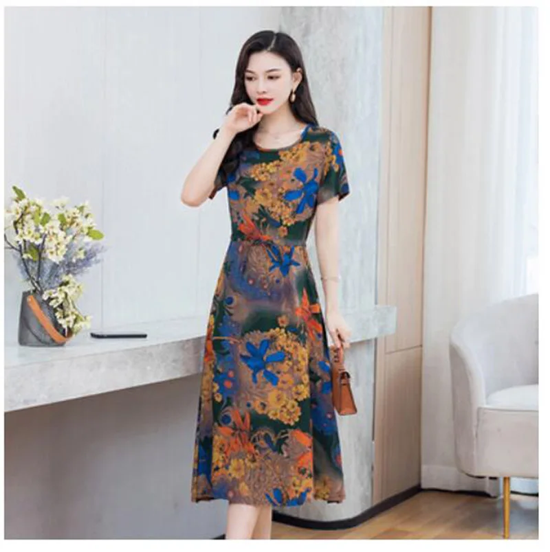 Женское свободное платье среднего возраста удобное пляжное длинное из хлопка с