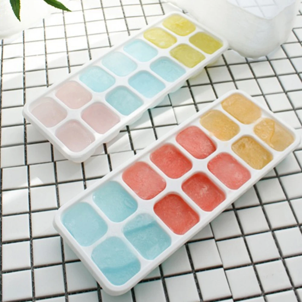 

4PCS Ice Cube Tray Mold Silicone Silicone Household Square Mold Molds With Lid For Cocktail Beverages Party Bar Kitchen Supplies