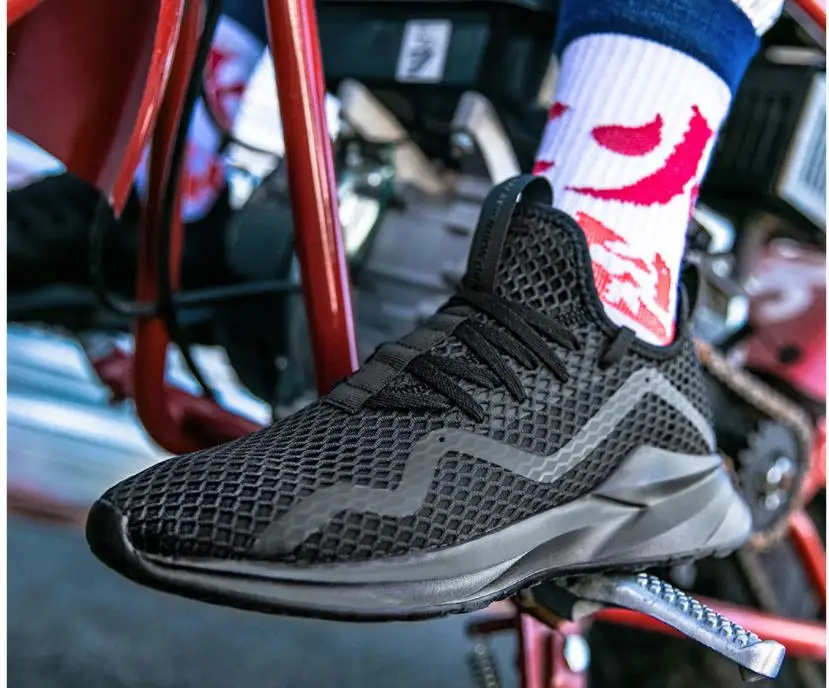 Youpin новые мужские дышащие повседневные кроссовки сетчатый светильник удобная