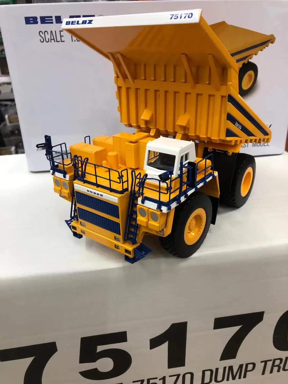 1:50 игрушечный самосвал BELAZ 75170|toy|loader toyloader used |
