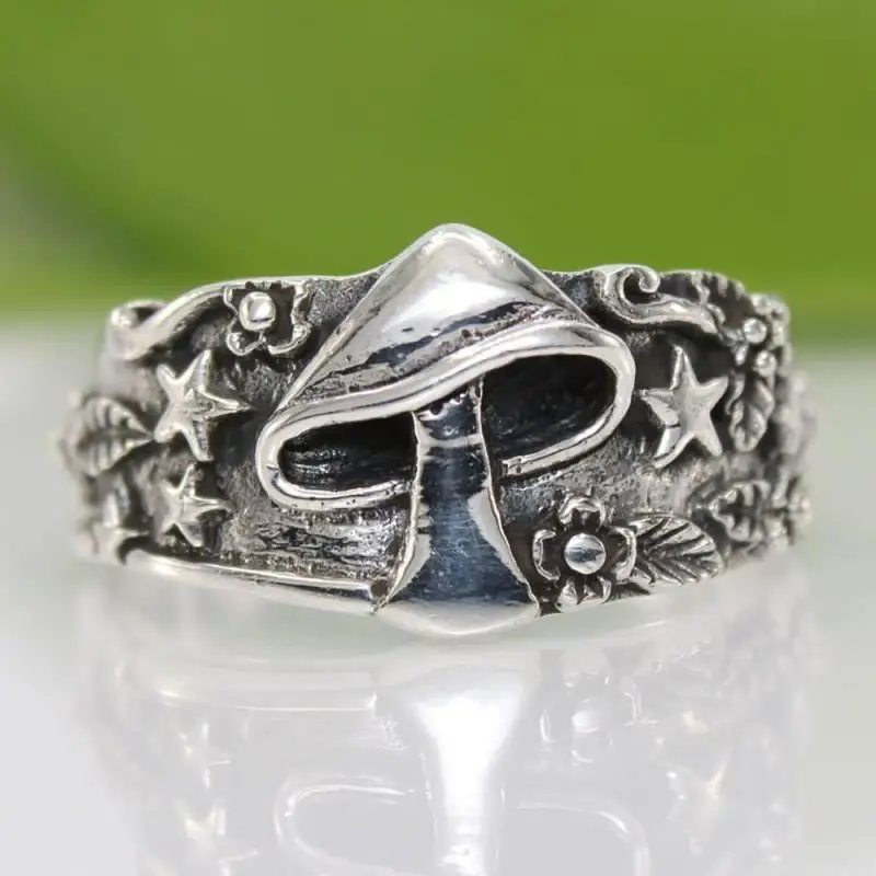 

New 2021 Retro Mushroom Star Leaf Ring Personality Mens Ring Gothic Luxury Jewelry Accessories Rings for Men Wholesale Bulk