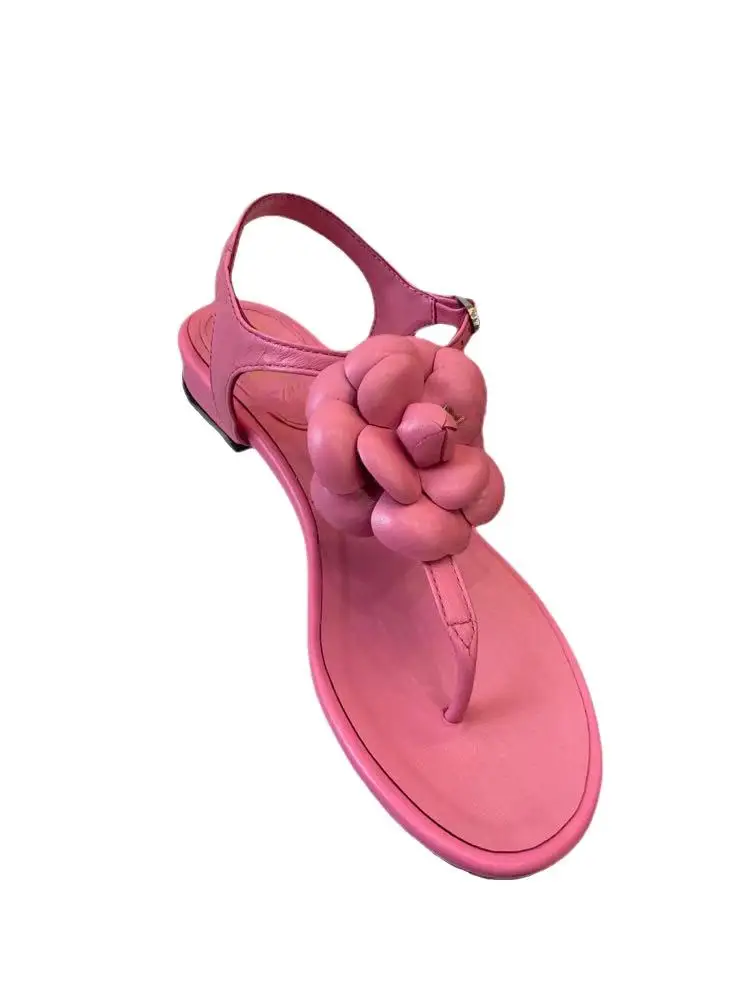 

Summer women sandals Design fashion Sandal top Quality beautiful Luxurys Designers Shoes Square comfortable Toe Heel Strange