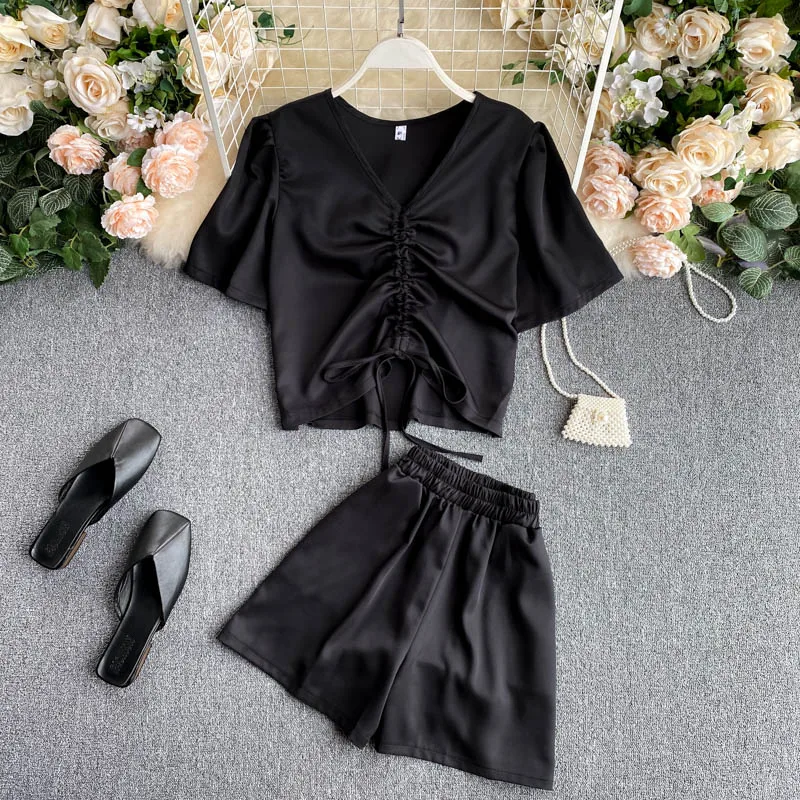 

Vintage Ladies 2 Piece Set Korean Chic 2020 Short Sleeve Drawstring T Shirt + Wide Leg Elastic High Waist Shorts Casual 2pcs Set