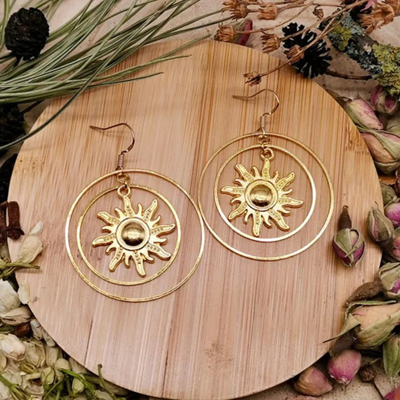 

Boho Gold Colour Sun Earrings Celestial Jewellery Witchy Dangle Punk Fashion Sun Goddess Statement Gift for Witch Women Gift