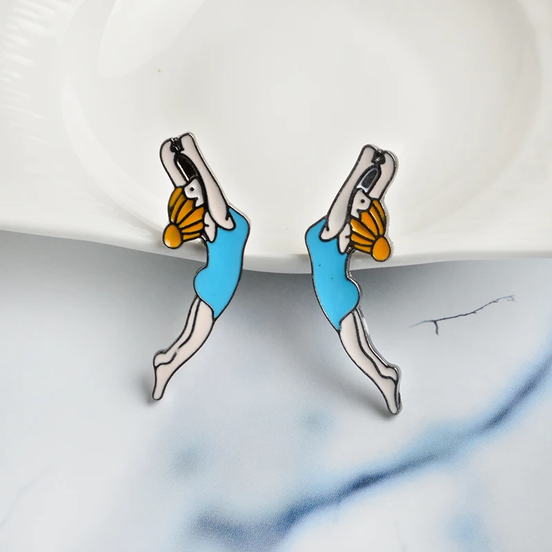 Мультяшные девушки синхронизированные броши для плавания Кнопка булавки