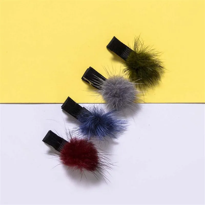 Заколки для волос девочек с маленькими милыми мягкими меховыми помпонами мини