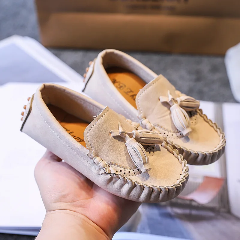 2021 красивые школьные повседневные кожаные туфли для мальчиков и девочек с