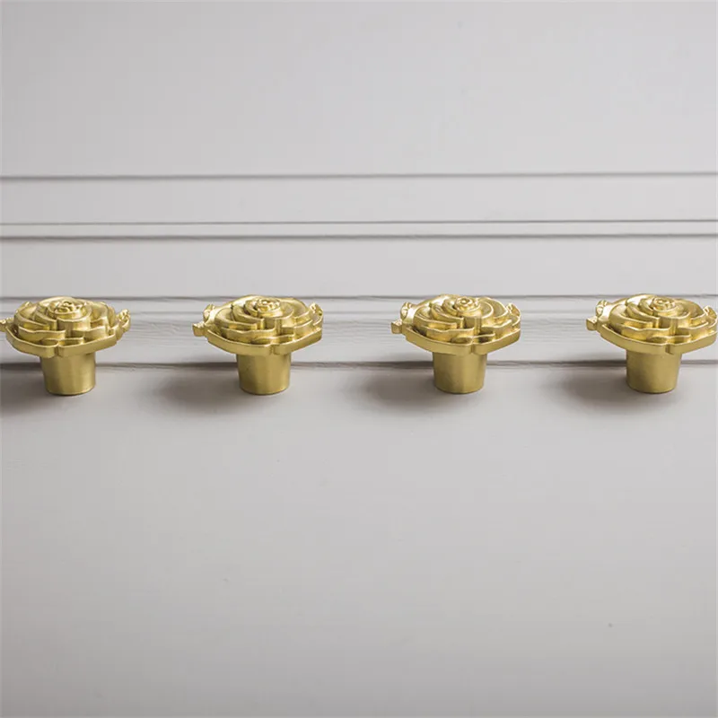 Твердая латунная ручка в форме цветка розы для выдвижного ящика шкафа гардероба