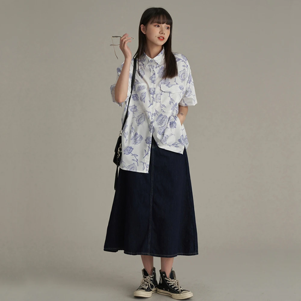 

Блузка женская летняя с цветочным принтом, на пуговицах