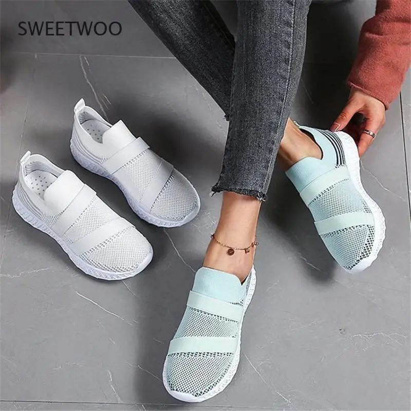 Летняя женская повседневная Вулканизированная обувь, женская сетчатая Легкая белая спортивная обувь, женская вязаная обувь на плоской под...