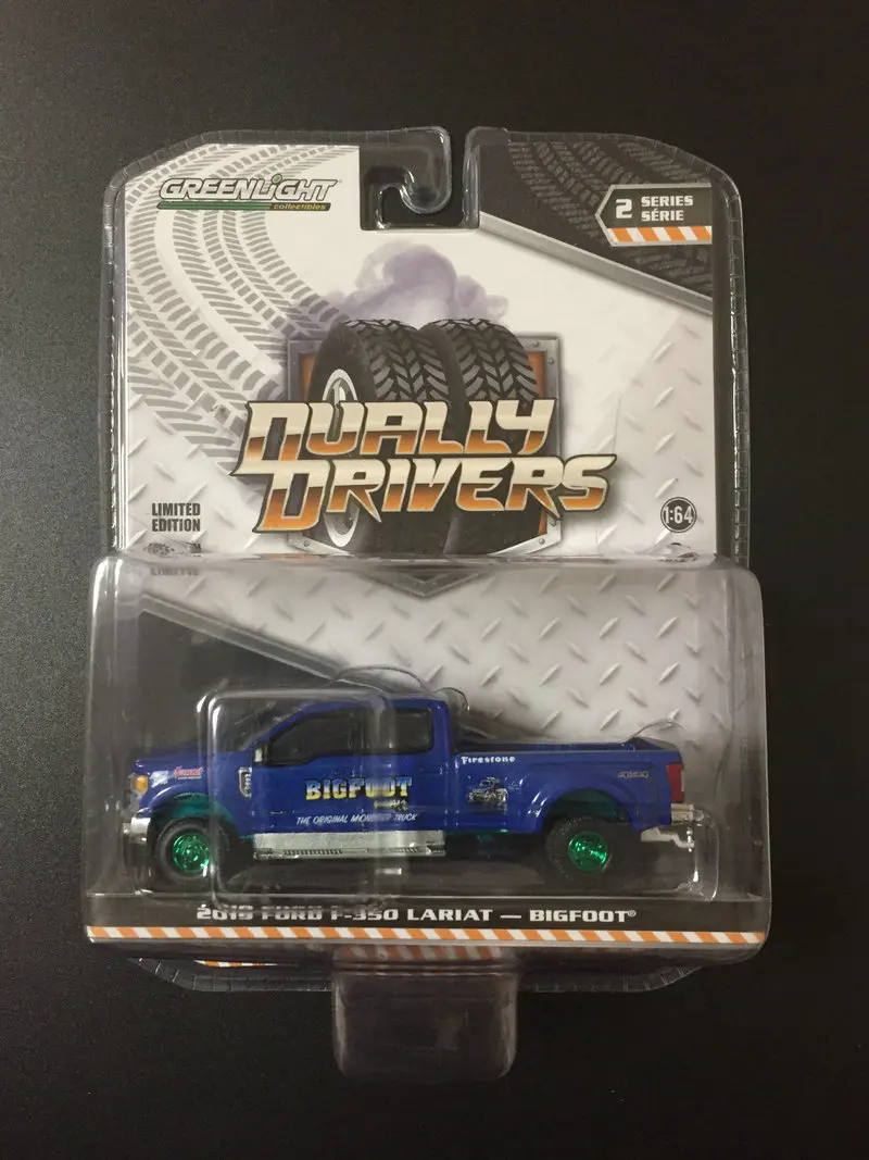 

GreenLight 1/64 2019 Ford F-350 Pickup Green Machine Special Edition dual drive series Collection version of the car