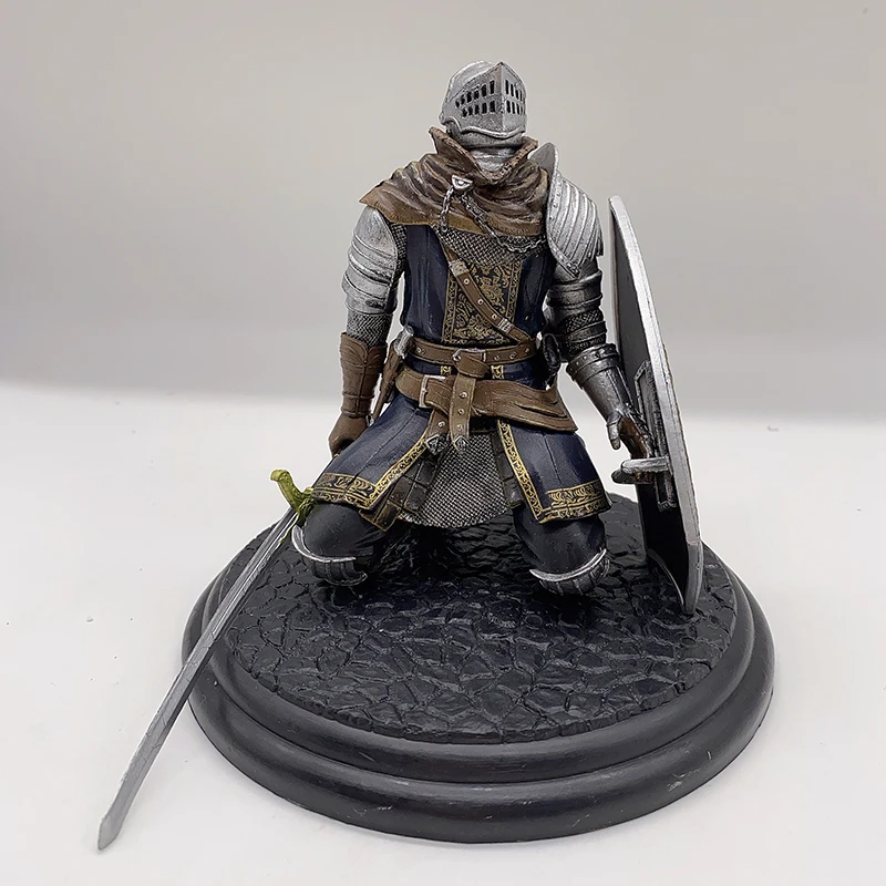 Экшн фигурка рыцарь фараам из ПВХ Коллекционная модель черных душ игрушка