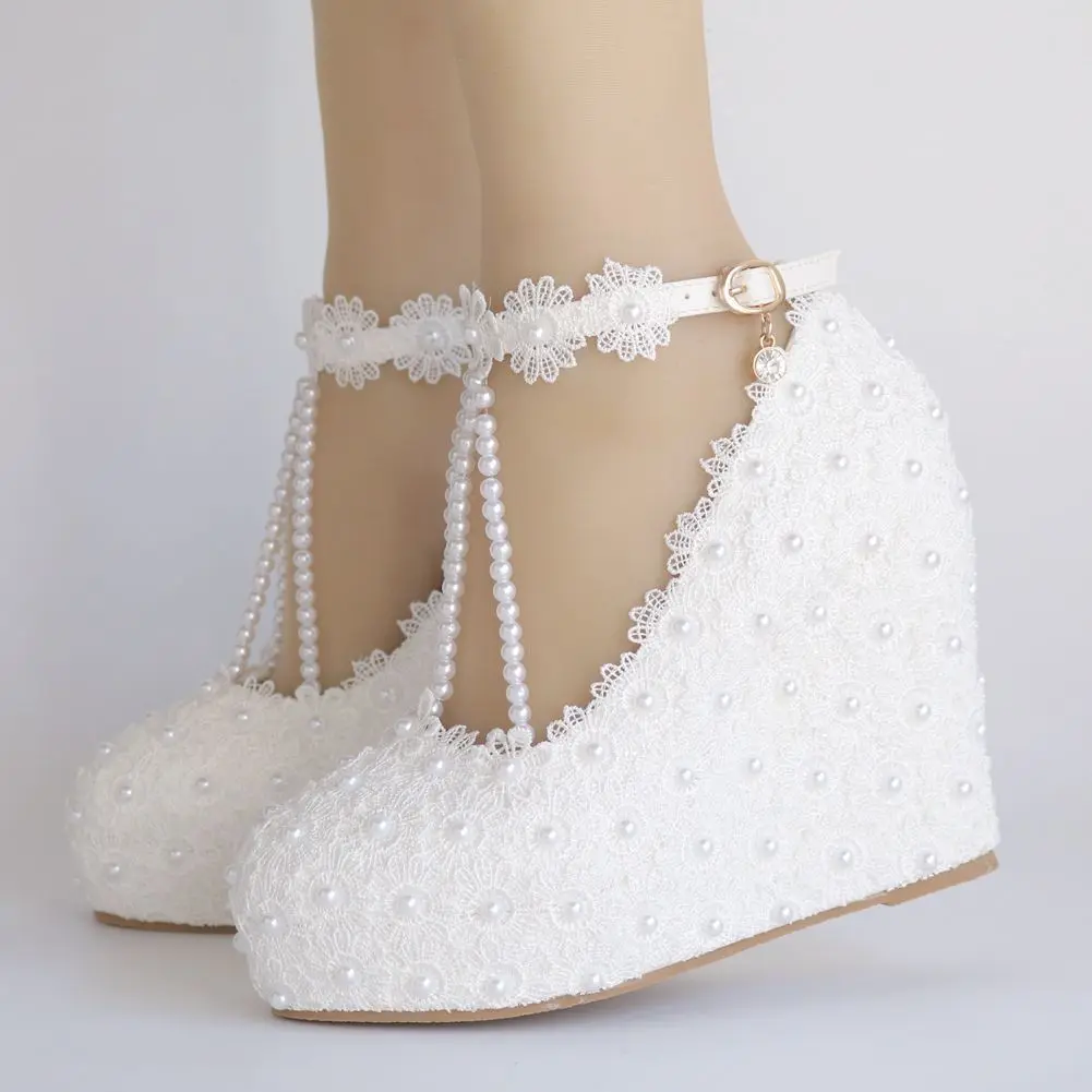 

Туфли-лодочки женские свадебные на платформе, с кружевом и цветами, с пряжкой, 33-42, размера плюс