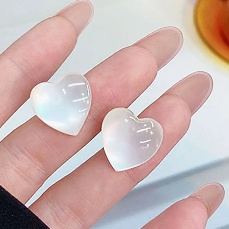 

Romantic Minimalist Shine Heart Earrings Flash Acrylic Exquisite Daily All-match Sweet Charm Earrings Temperament Fine Jewelry