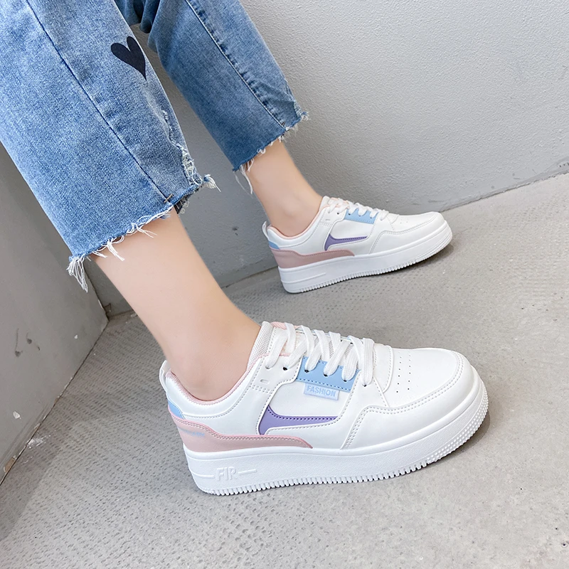 

2021 Women Casual Shoes New Spring Women Shoes Fashion Embroidered White Sneakers Breathable Flower Lace-Up Women Sneakers
