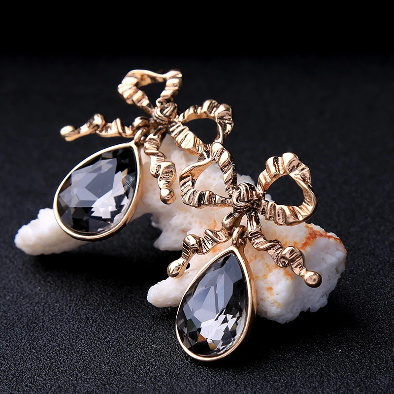 Винтажные серьги капельки золотого цвета с черным стеклом загадочные Роскошные