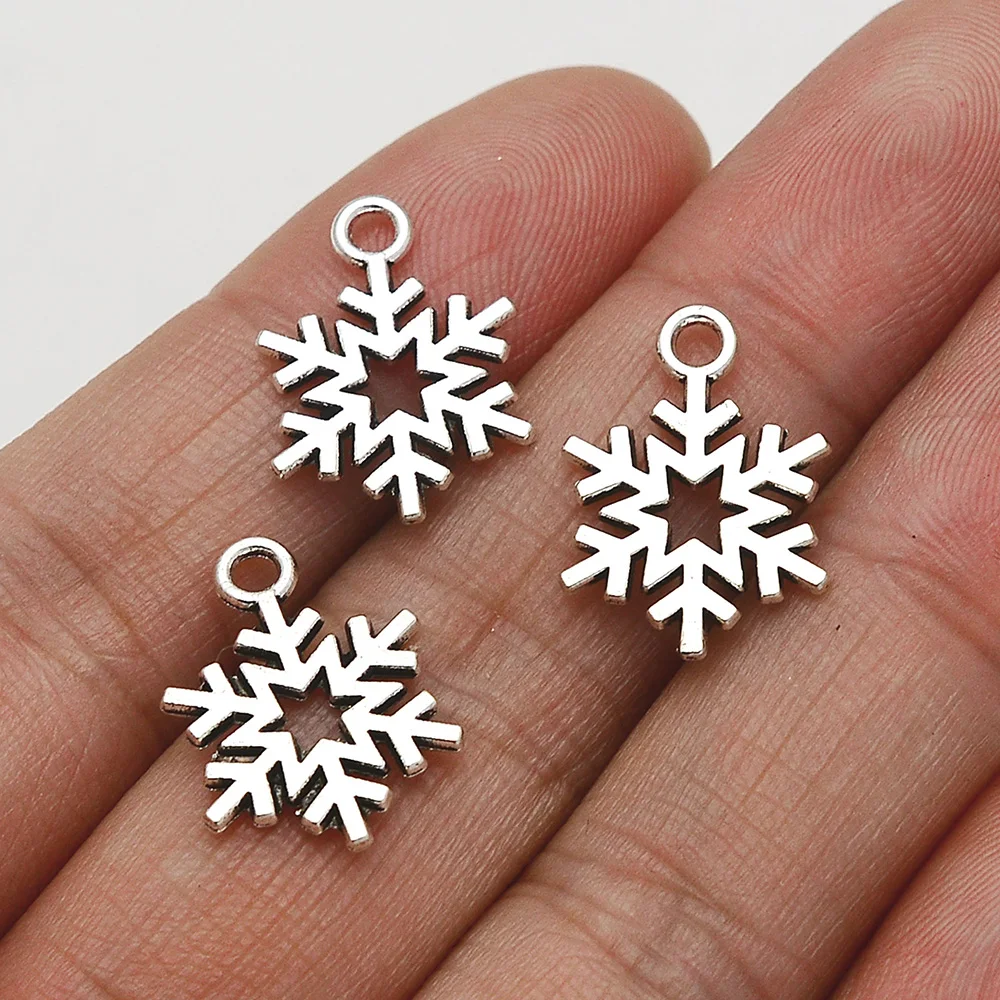 

Antique Silver Plated Snowflake Winter Charms Christmas Pendants For Diy Necklace Creation Jewelry Making Supplies Accessories