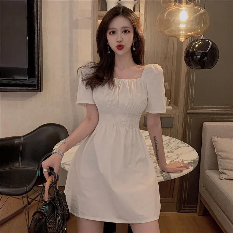 

Летняя новая стильная модель с квадратным вырезом на талии, тонкая темпераментная белая юбка трапециевидной формы, маленькое женское плать...