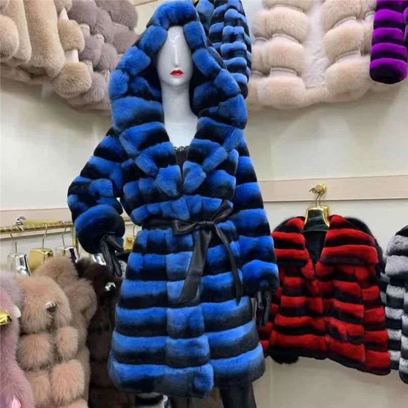 

Женское натуральное пальто с капюшоном из настоящего меха 100/100, цвет голубой фаршил