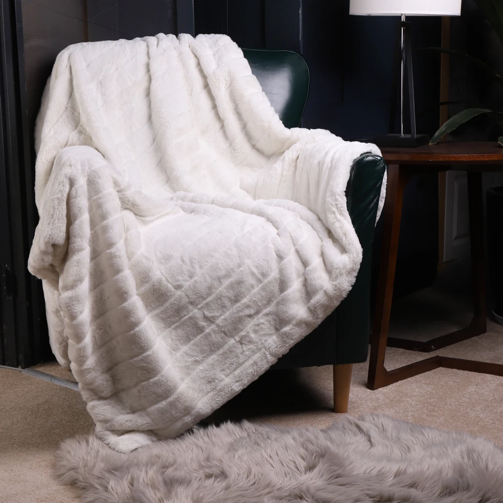 Зимнее роскошное покрывало Battilo из искусственного меха очень мягкое утолщенное