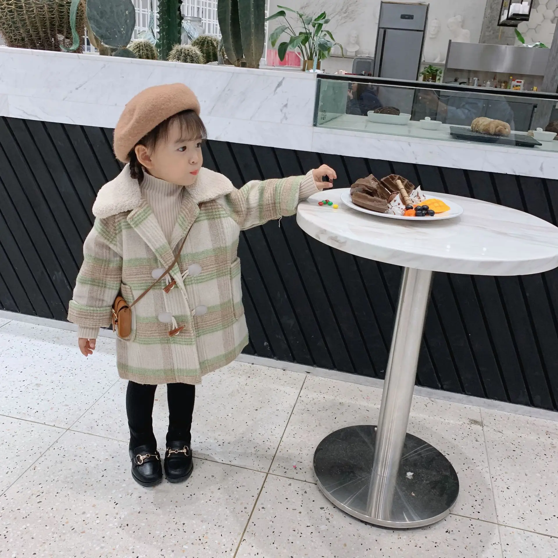 Зимнее пальто для девочек Новинка корейский стиль клетчатое шерстяное