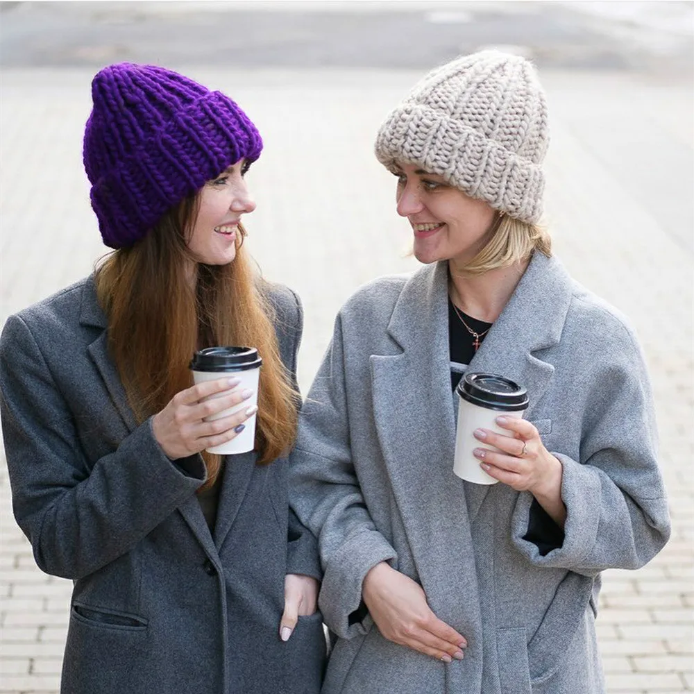 

Female hat winter Keep warm Coarse lines Tab caps Simple knitting crimping fashion Easy to mix