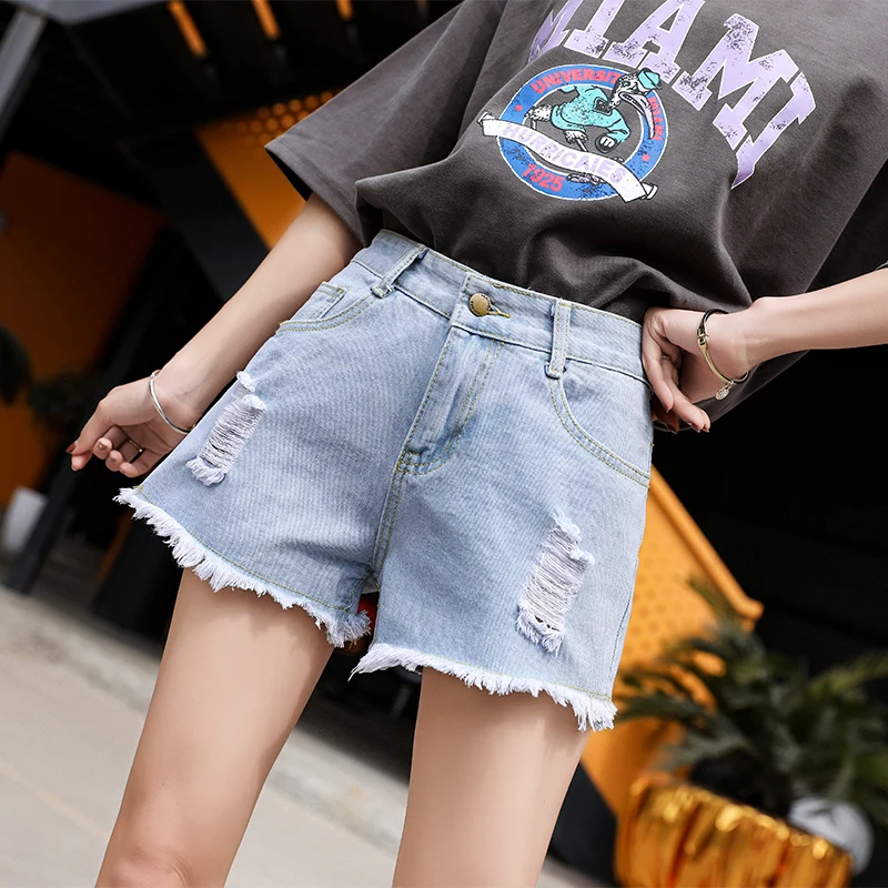 

2020 Women's Summer New High-waist Hole Slim Slim Raw Loose Hot Pants