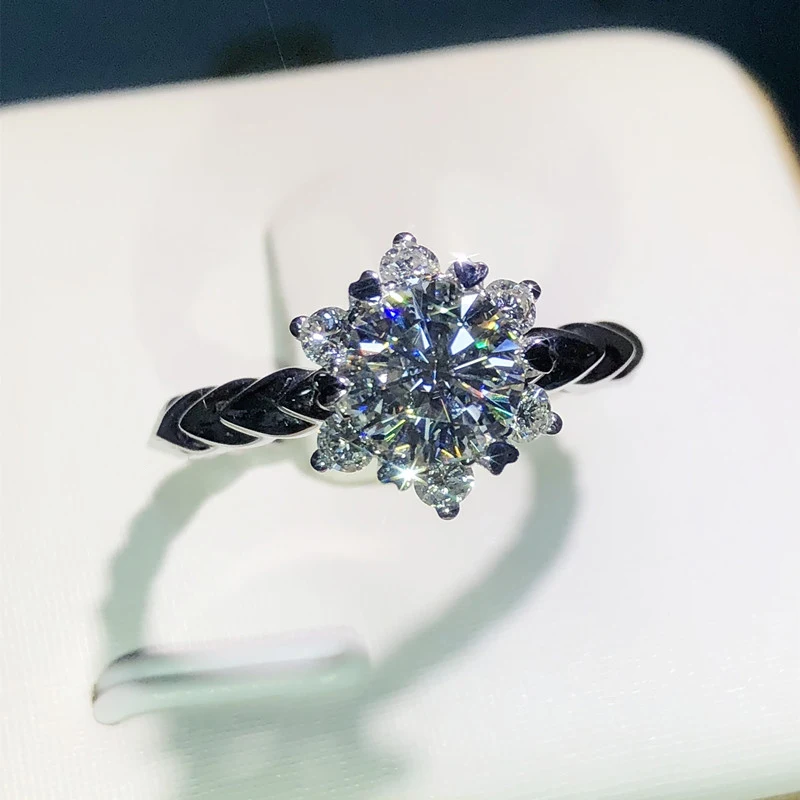 Чистое 18K Белое Золото моиссанит кольцо Роскошный стиль классический 6 когтей