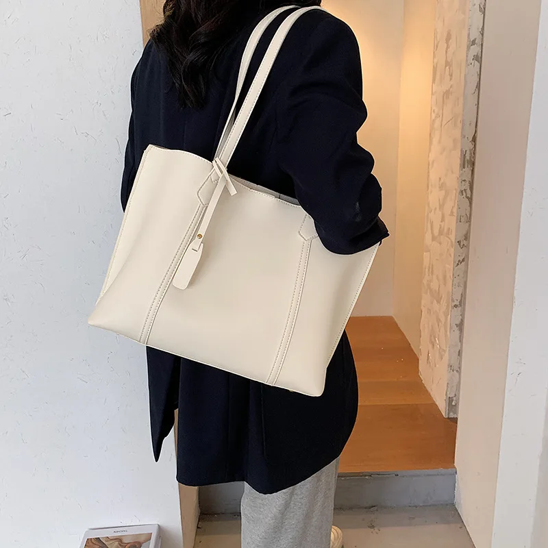 

Large Capacity Female Bag 2021 New Trend Casual Tote Bag Fashion Simple Bag Shoulder Bag Handbag Zipper Bag