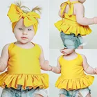 Одежда для малышей Одежда для девочек однотонное Цвет ремень рюшами Топы и рваные узкие Джинсовые укороченные брюки комплект из 2 предметов, комплект летней одежды