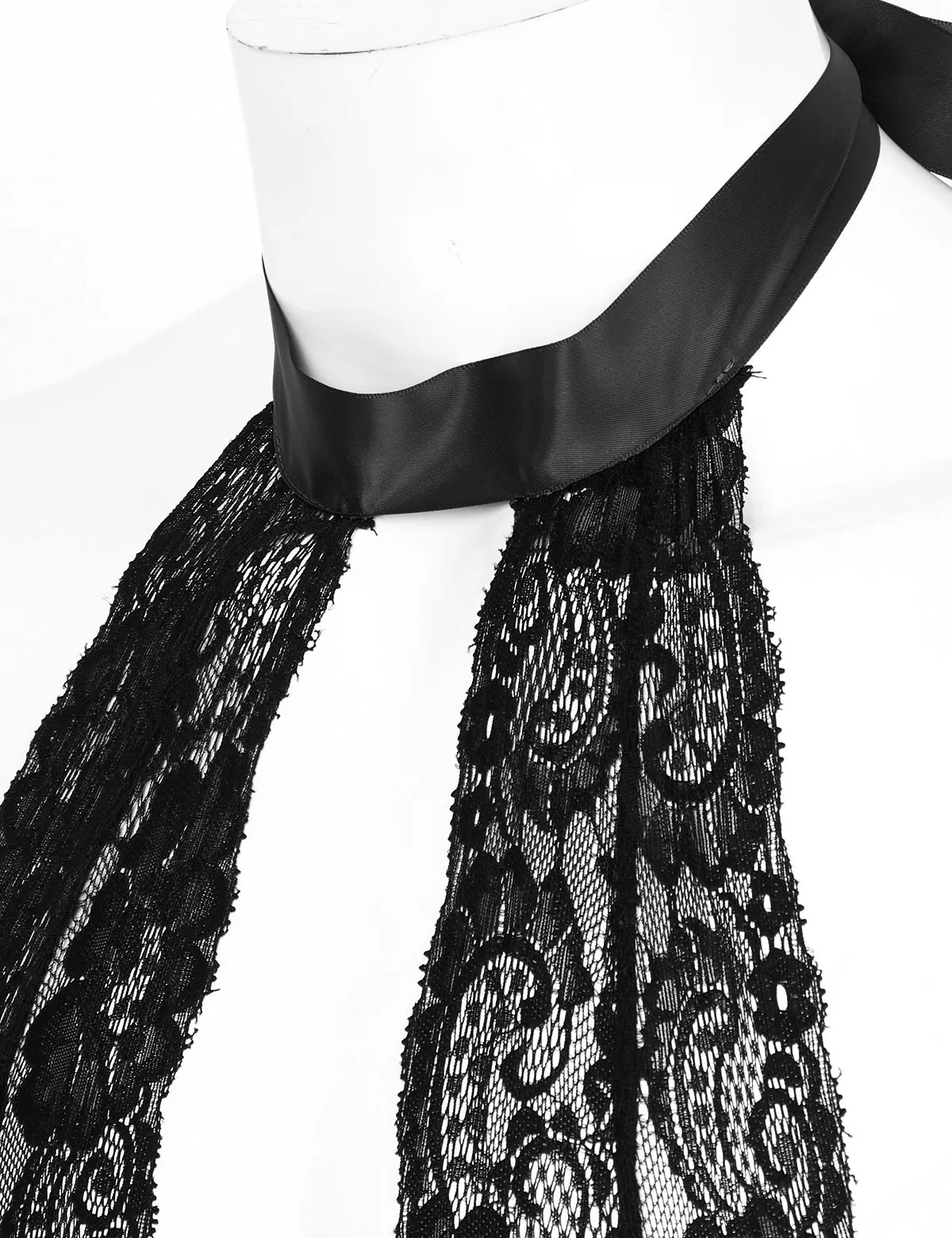 Комбинезон мужской кружевной с открытой спиной и бретелькой через шею |