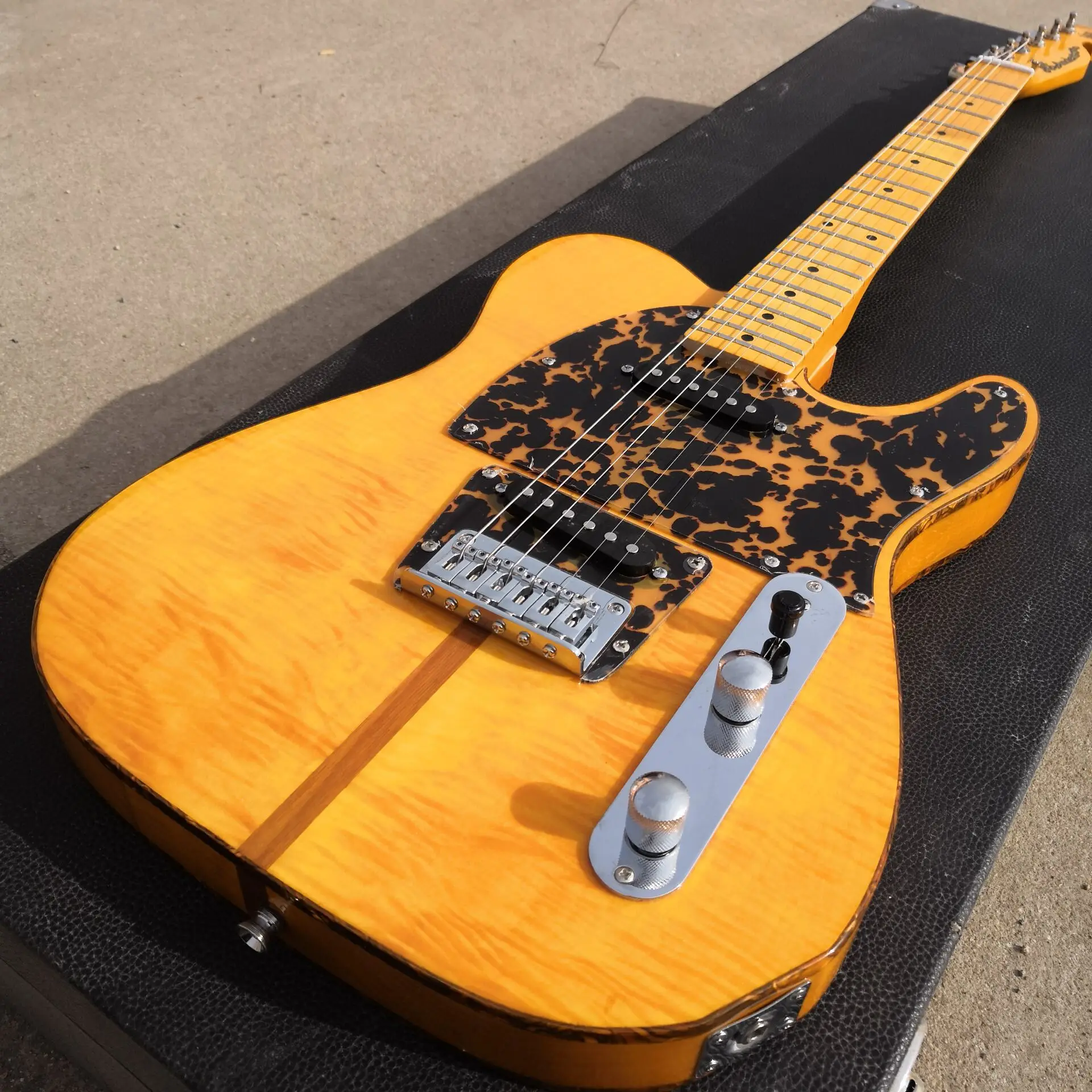 

Prince HS Anderson Hohner Madcat Mad Cat Amber Yellow Flame Maple Top Electric Guitar