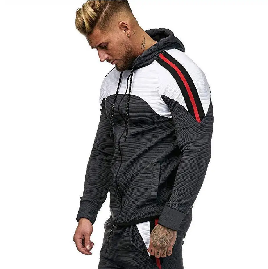 

Cross-border trade selling men's men's hooded fleece of 2020 autumn winters in Europe and the stripe color matching sport coat
