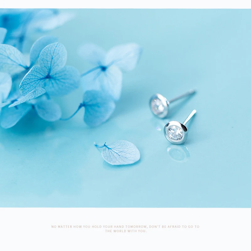 

Colusiwei Women Wedding Engagement Statement Jewelry Geometric Circle Round Stud Earrings Female Anti-allergy Bijoux Brincos