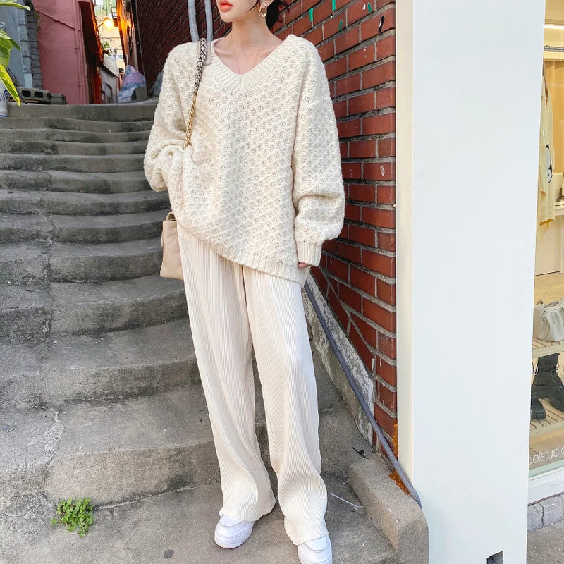 

Korean Sweater Women Fall/winter New Retro V-neck Lazy Oaf Loose Long-sleeved Pullover Sweater Top Woman Solid Knitted Tops