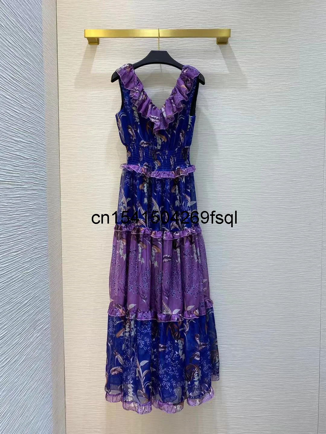 

Женское длинное платье с оборками, модельное дизайнерское элегантное платье с цветочным принтом, V-образным вырезом, эластичным поясом без ...