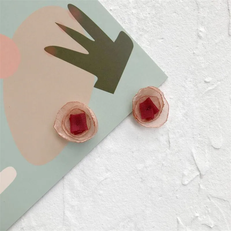 Ins стильные женские серьги-гвоздики ручной работы из мягкой пряжи в виде цветка